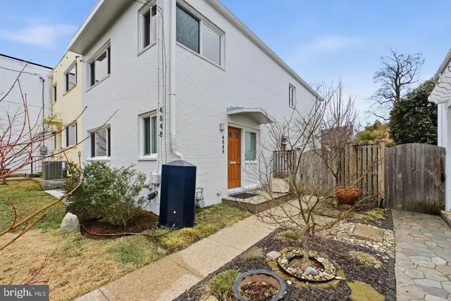4848 Reservoir Rd Nw, Washington