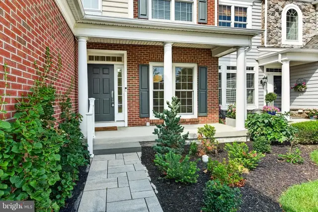 327 S Caldwell Cir, Downingtown
