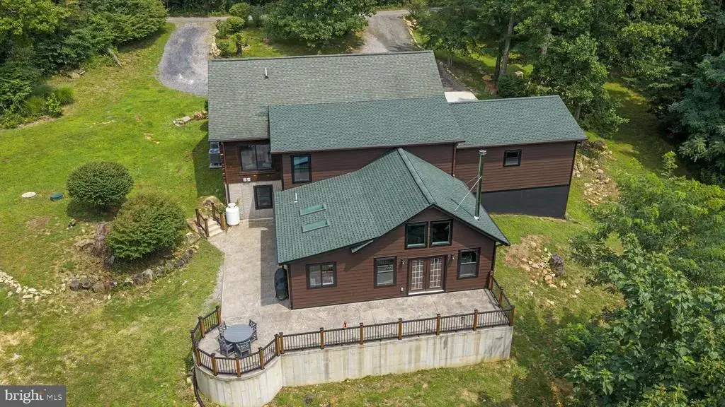 3967 Hidden Valley Ln, LINDEN