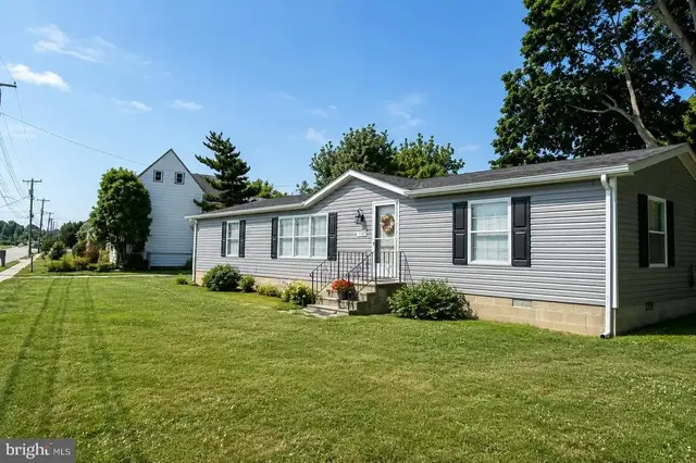 175 Main St, Little Creek