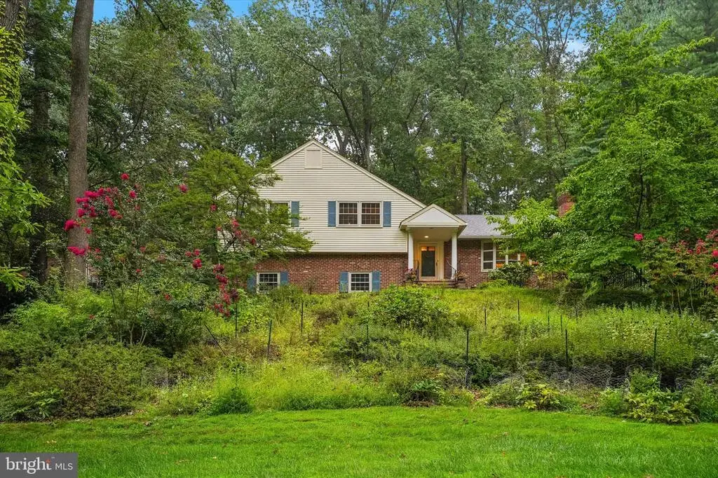 726 Old State Rd, BERWYN