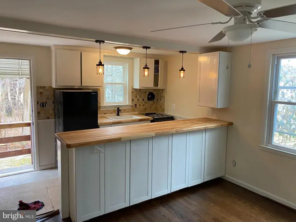 6650 Montgomery Rd, ELKRIDGE
