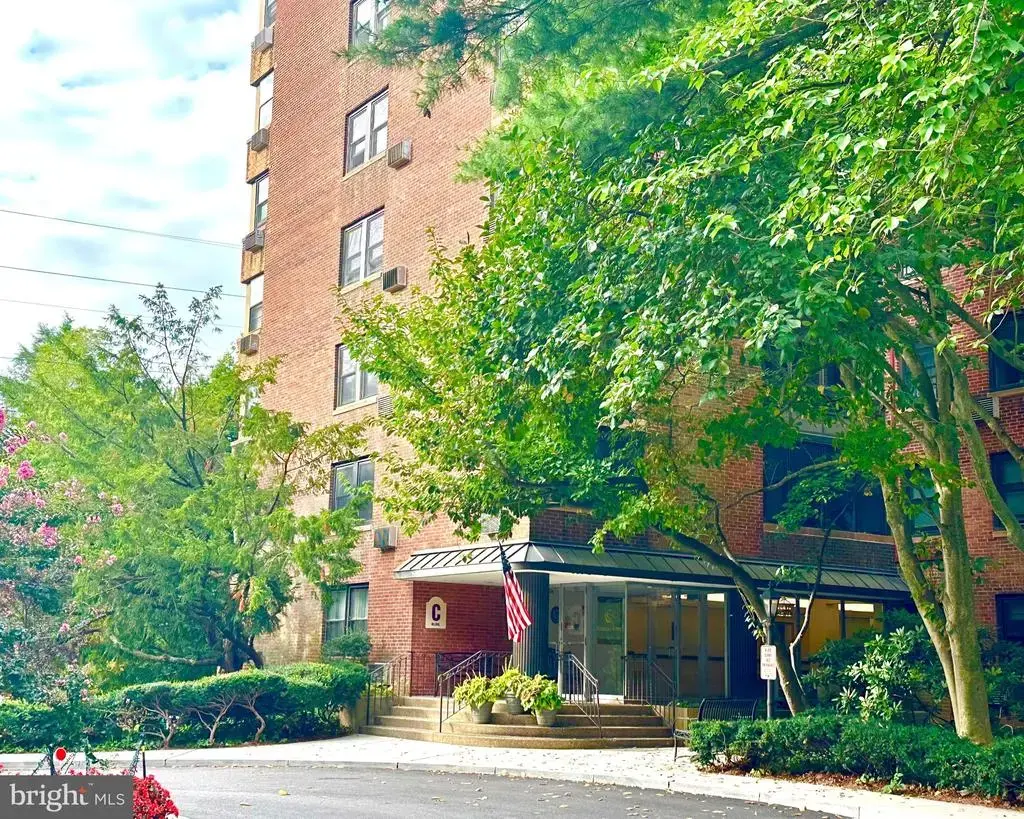 80 W Baltimore Ave #c404, LANSDOWNE