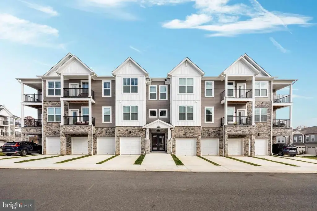 19 Artemisia Way #301, STAFFORD