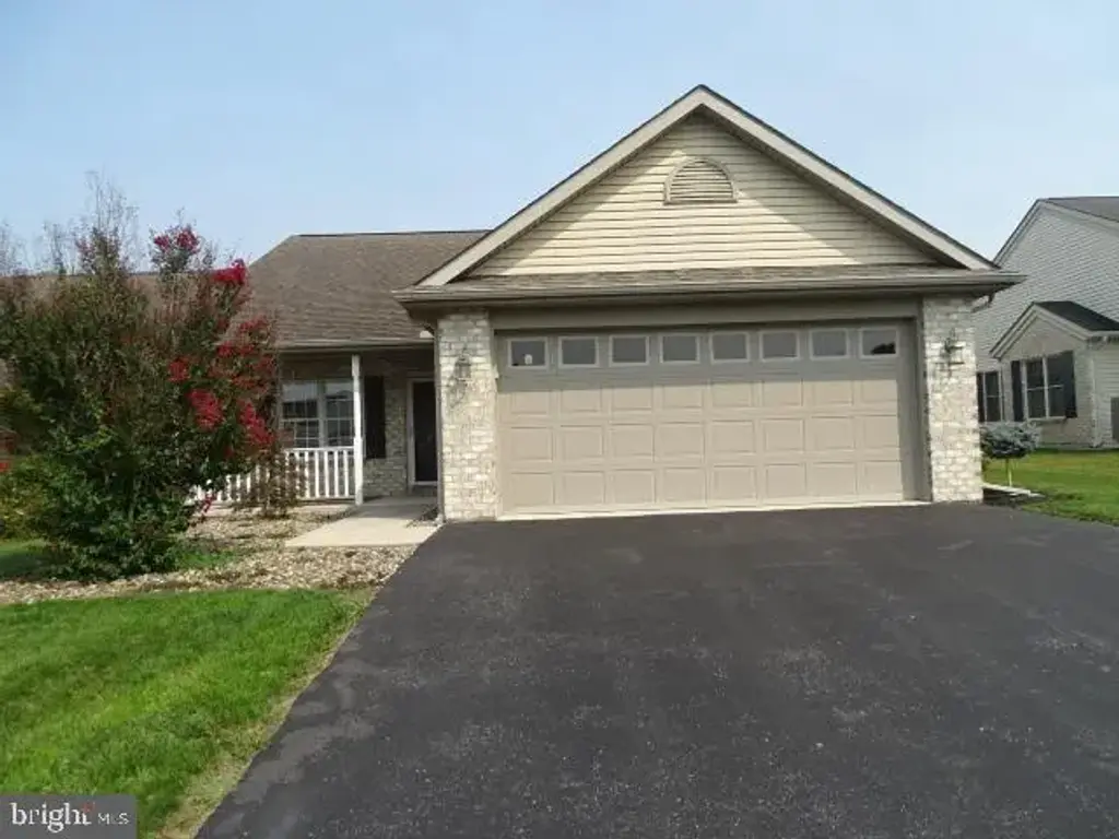 170 Lantern Lane, CHAMBERSBURG
