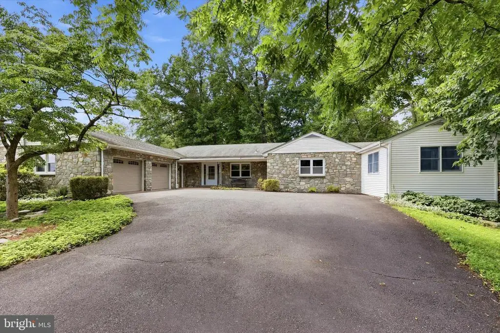 165 Godshall Rd, COLLEGEVILLE