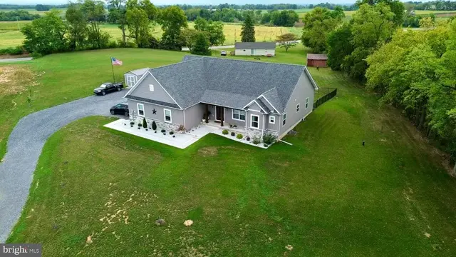 8638 Regal Dr, Mercersburg