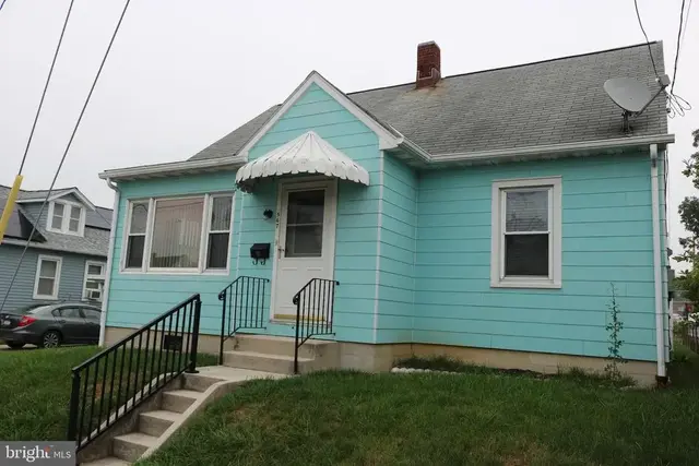 567 N Franklin St, Hanover