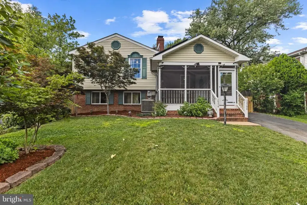 1506 Hylton Ave, WOODBRIDGE