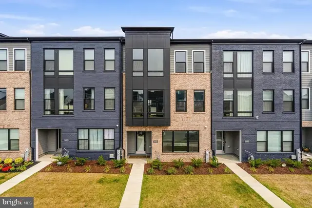 16007 Hyde Park Pl, Bowie
