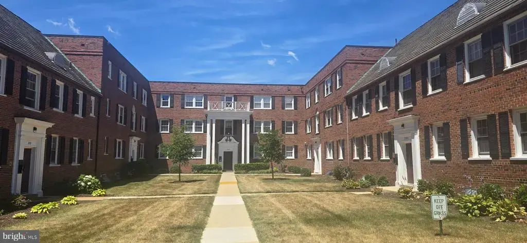 2107 Fort Davis St Se #202, WASHINGTON
