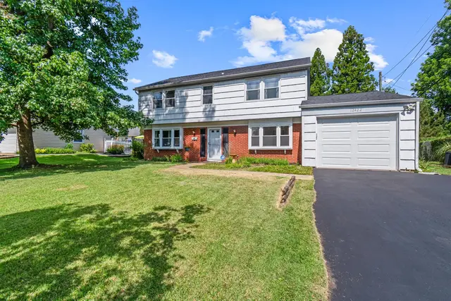 12422 Sarah Ln, Bowie