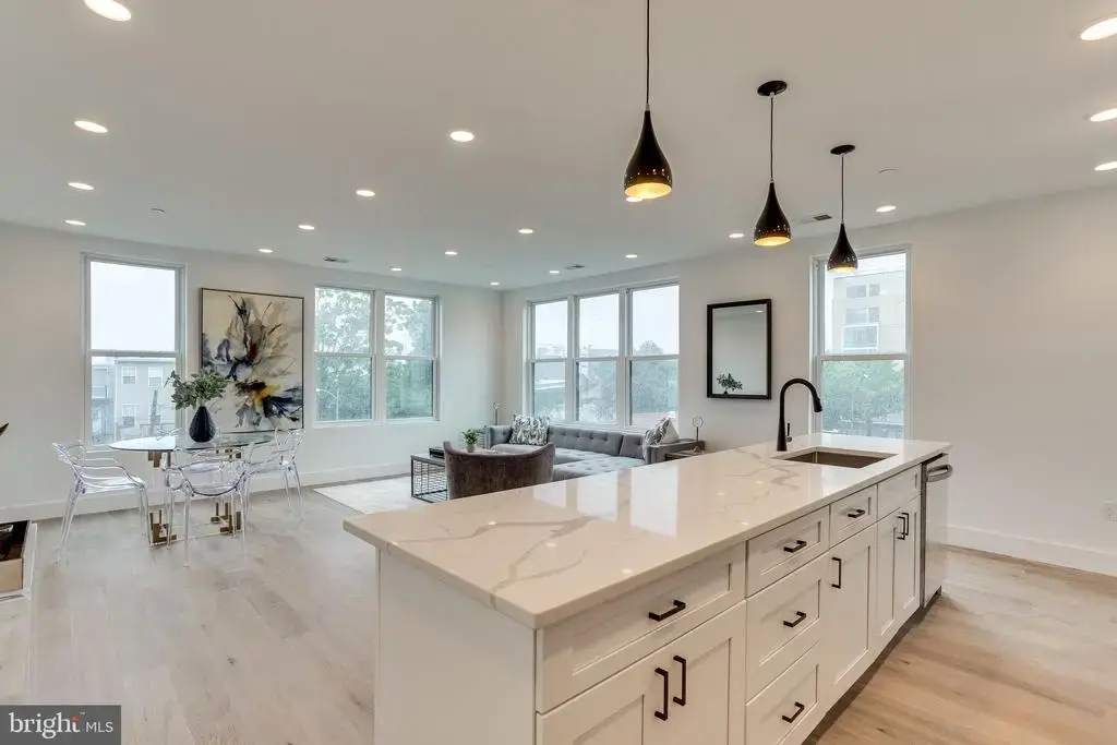 646 Newton Pl Nw #303, WASHINGTON