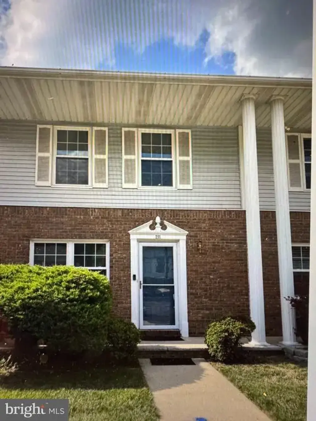 211 Gambocz Ct, MONMOUTH JUNCTION
