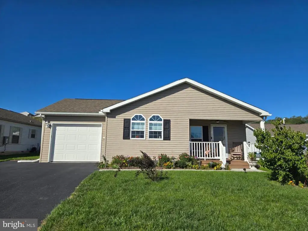 105 Glenridge Dr, CARLISLE