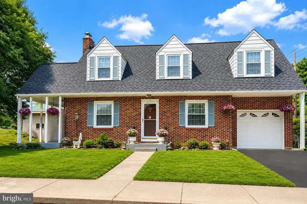 936 N Pitt St, CARLISLE