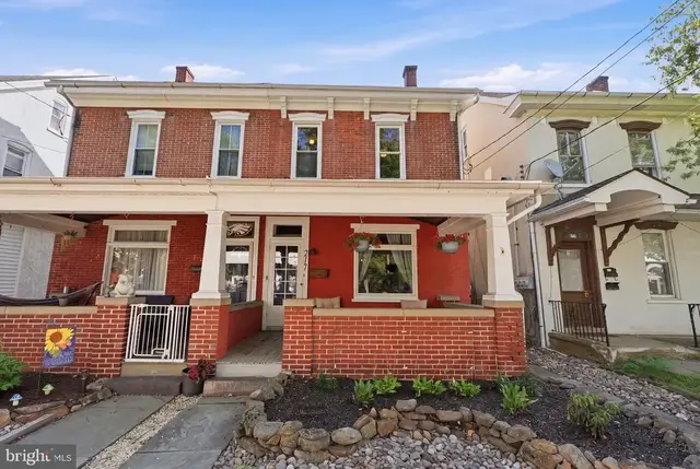 217 Main St, East Greenville