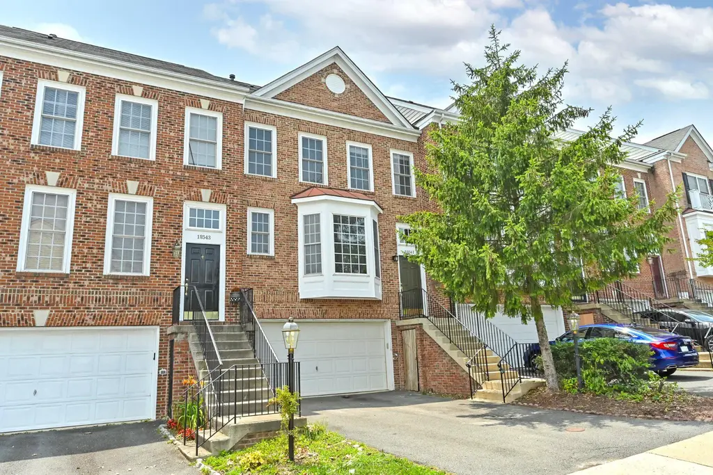 18541 Sierra Springs Sq, LEESBURG