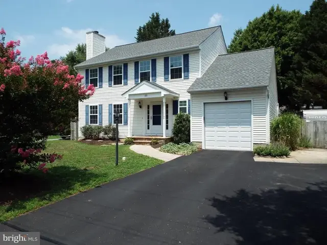 1275 Swan Dr, Annapolis