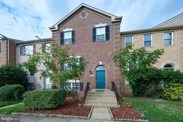 5473 Middlebourne Ln, Centreville