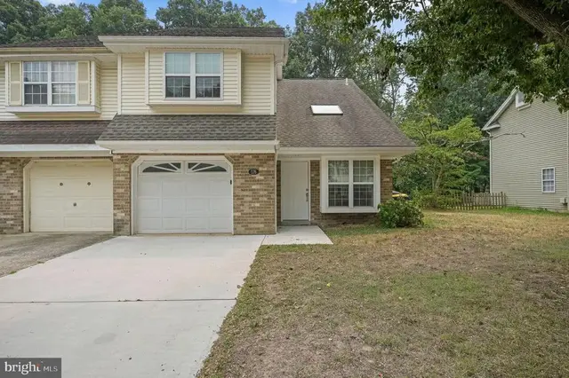 176 Stoney Dr, Dover