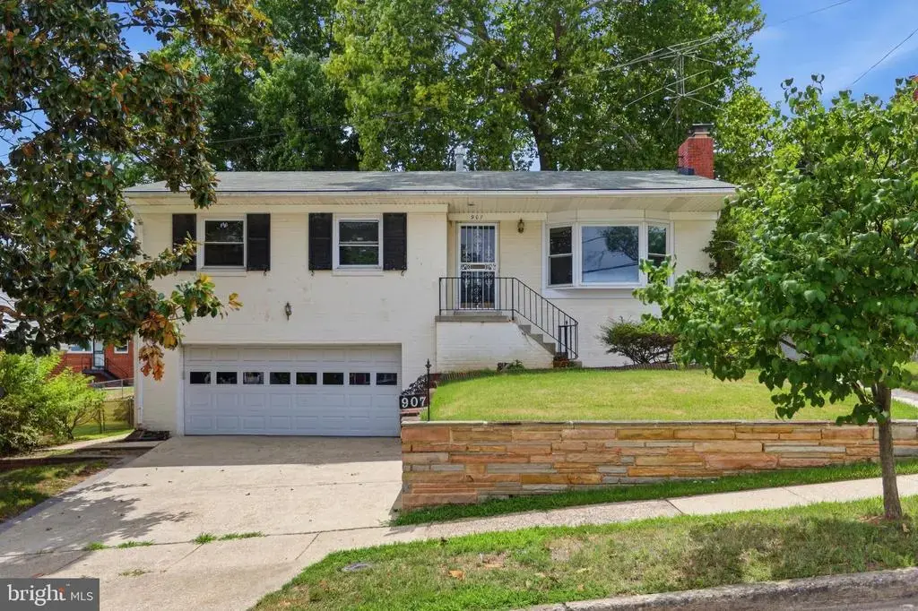 907 Luray Pl, HYATTSVILLE