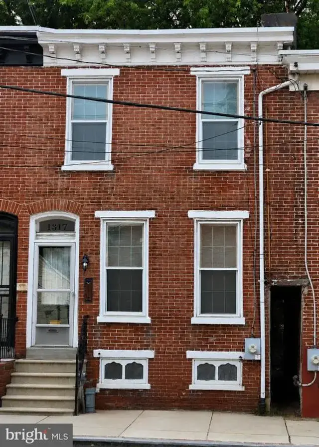 1317 N Walnut St, Wilmington