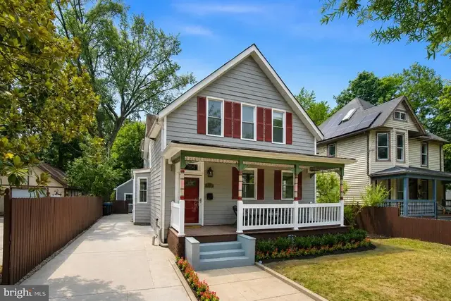 1257 Newton St Ne, Washington