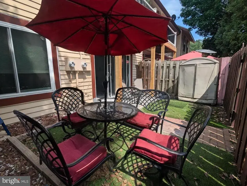 18 Dover Ct, CLEMENTON