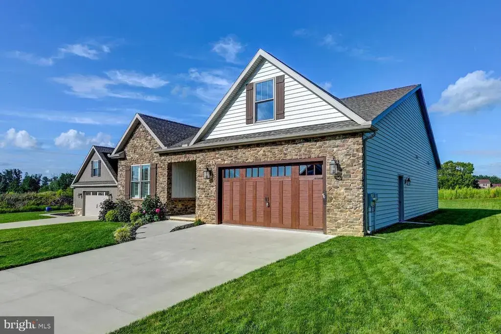 29 Smith Cir, LITTLESTOWN