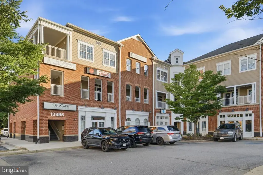 13895 Hedgewood #201, WOODBRIDGE