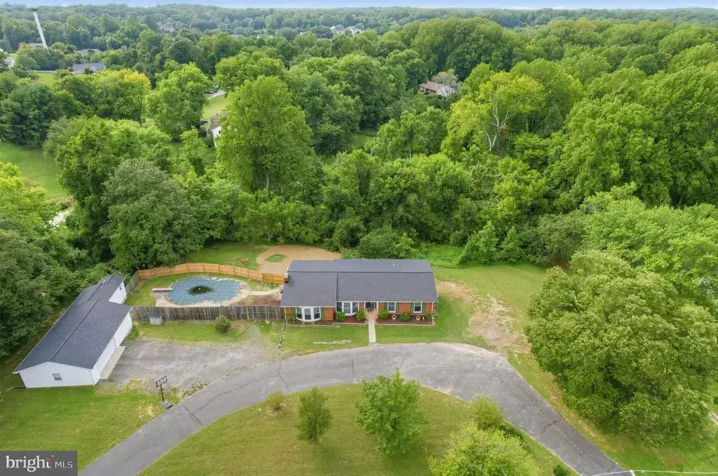 9430 Solomons Island Rd, OWINGS