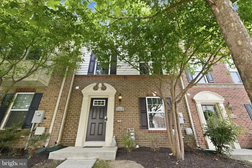 5313 Settling Pond Ln, GREENBELT