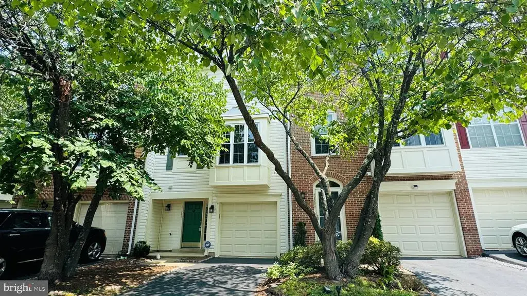 21779 Kings Crossing Ter, ASHBURN