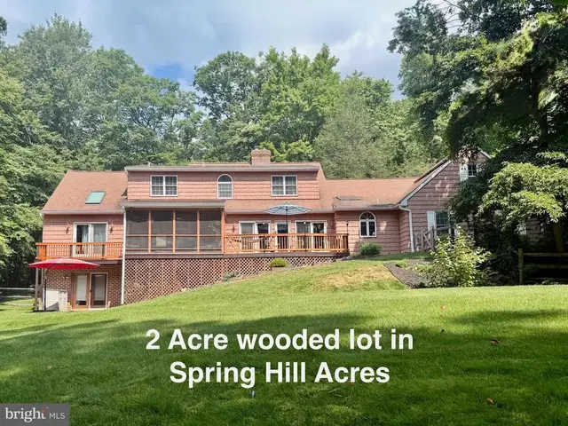 1701 Hickory Dr, Lebanon