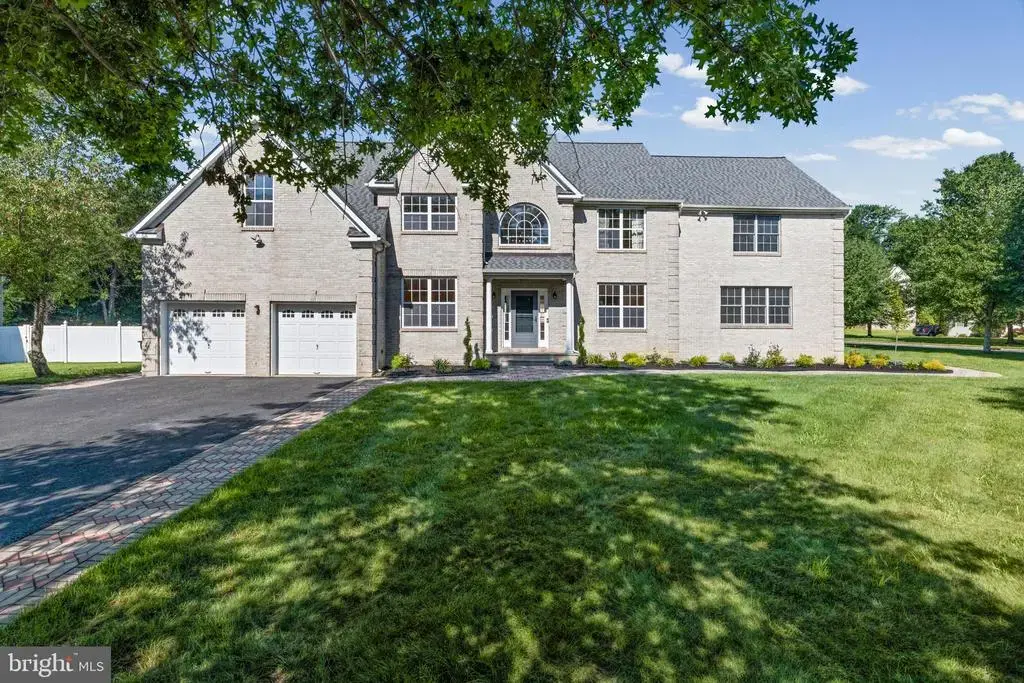 5 Bard Dr, MONROE TOWNSHIP