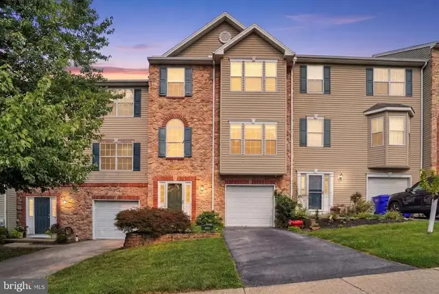 16899 Roosevelt Ln, Shrewsbury