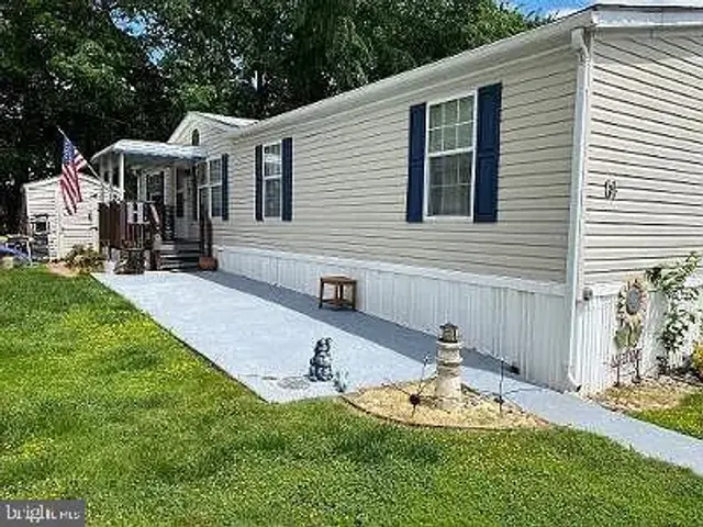14 Thomas Ln, Sparrows Point