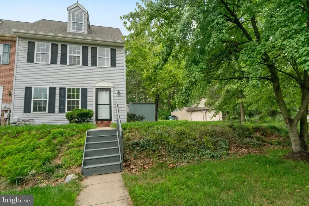 10 Pennwick Dr, LITITZ
