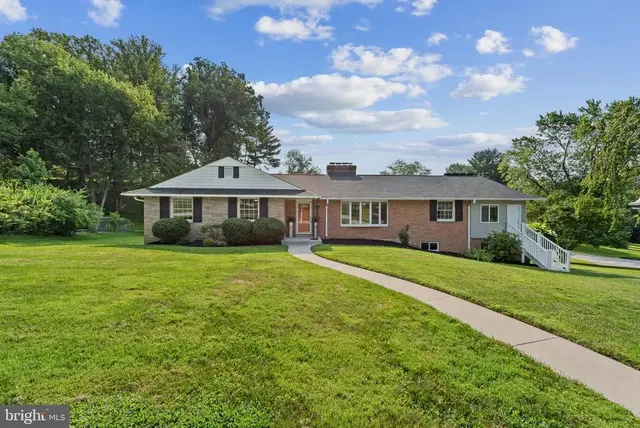 2841 Montclair Dr, Ellicott City