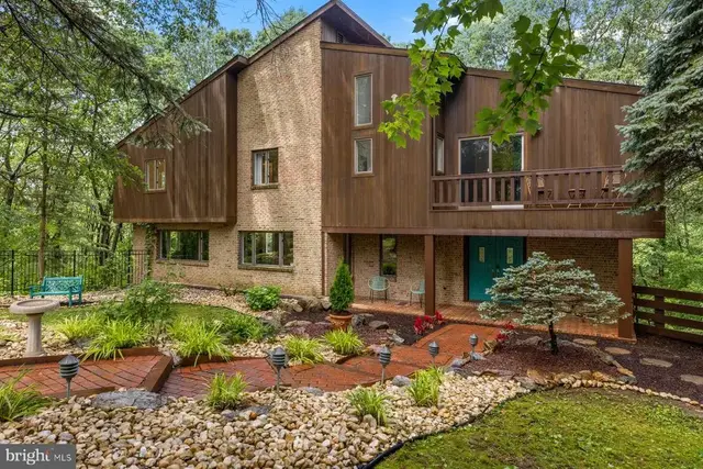 3385 Woodbridge Cir, Bethlehem