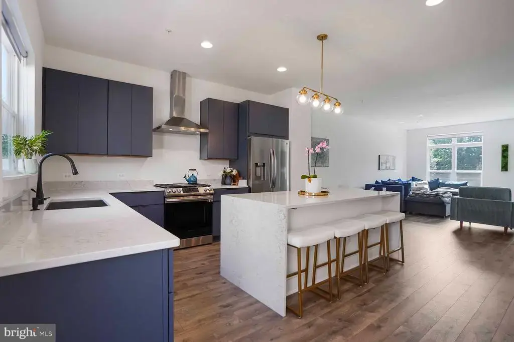 3509 Sutton Heights Cir, FAIRFAX