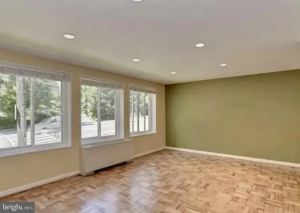 3033 New Mexico Ave Nw #203, WASHINGTON
