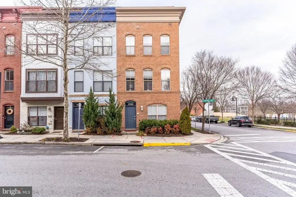 4560 Longfellow St, HYATTSVILLE