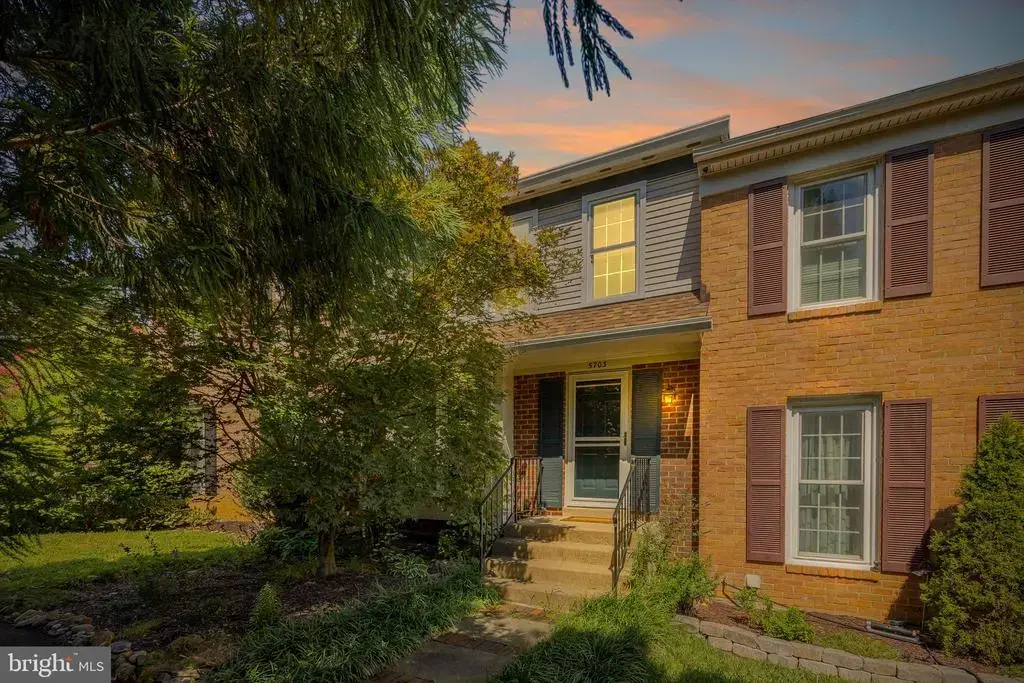 5703 Gladden, ALEXANDRIA