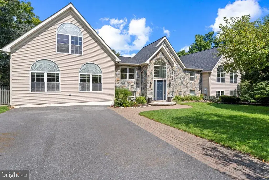 2696 Walston Rd, MOUNT AIRY