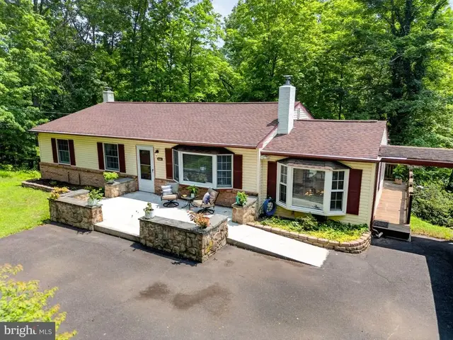 121 S Limekiln Pike, Chalfont