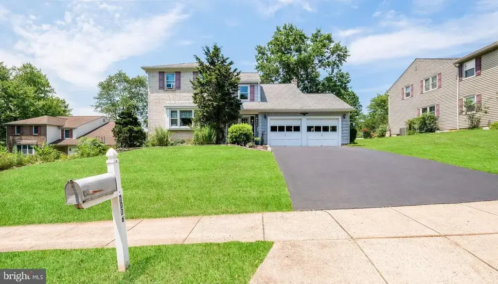 1076 Connemara Cir, WARRINGTON