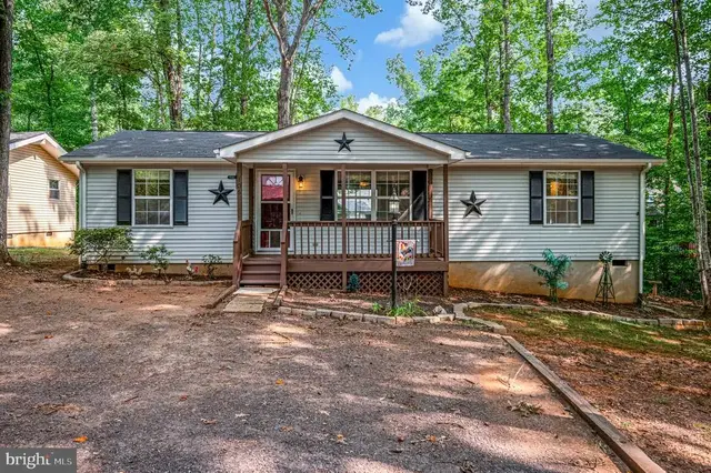 106 Edgehill Dr, Locust Grove