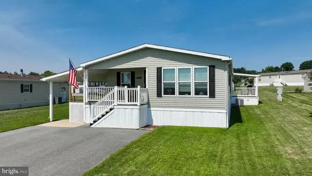 254 James Way, York